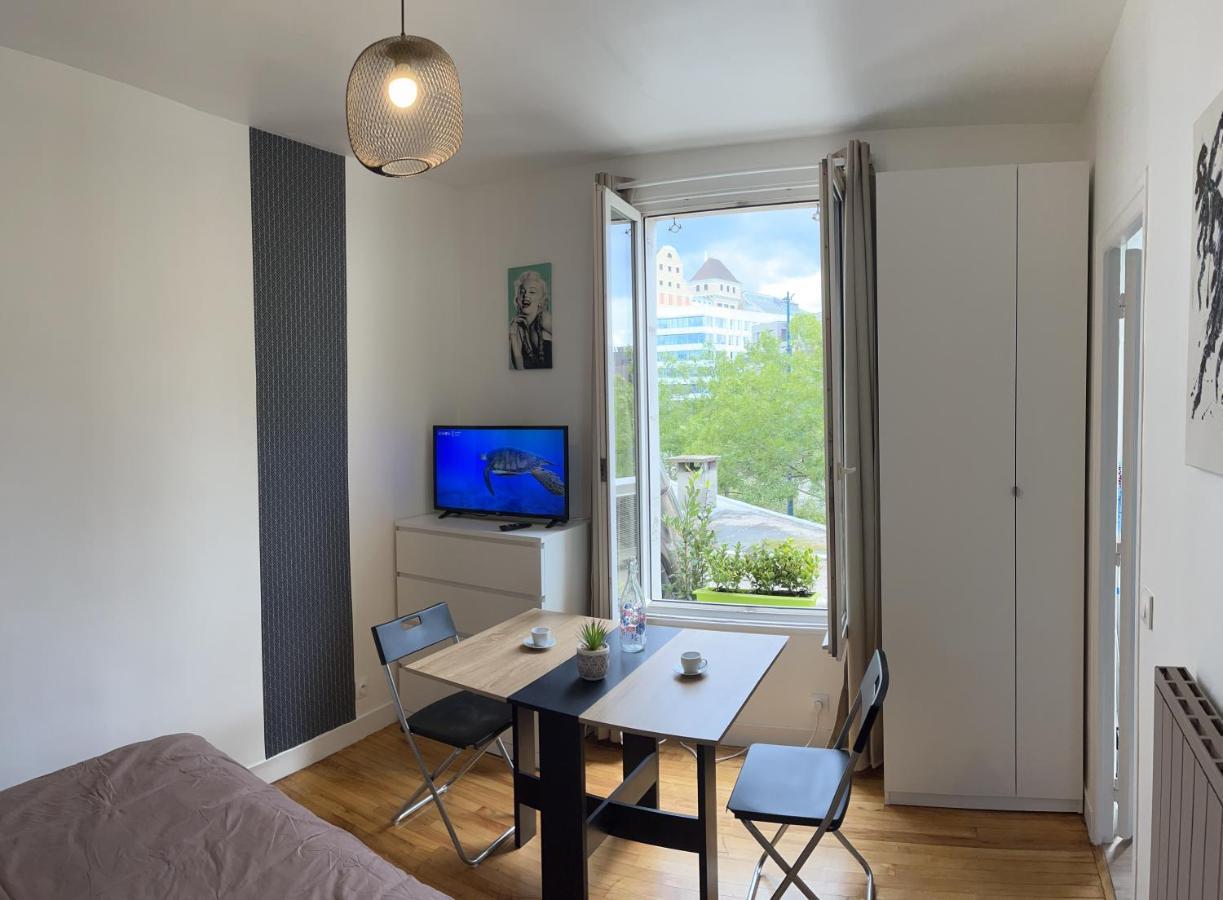 Studio De Charme Pantin Exterior foto